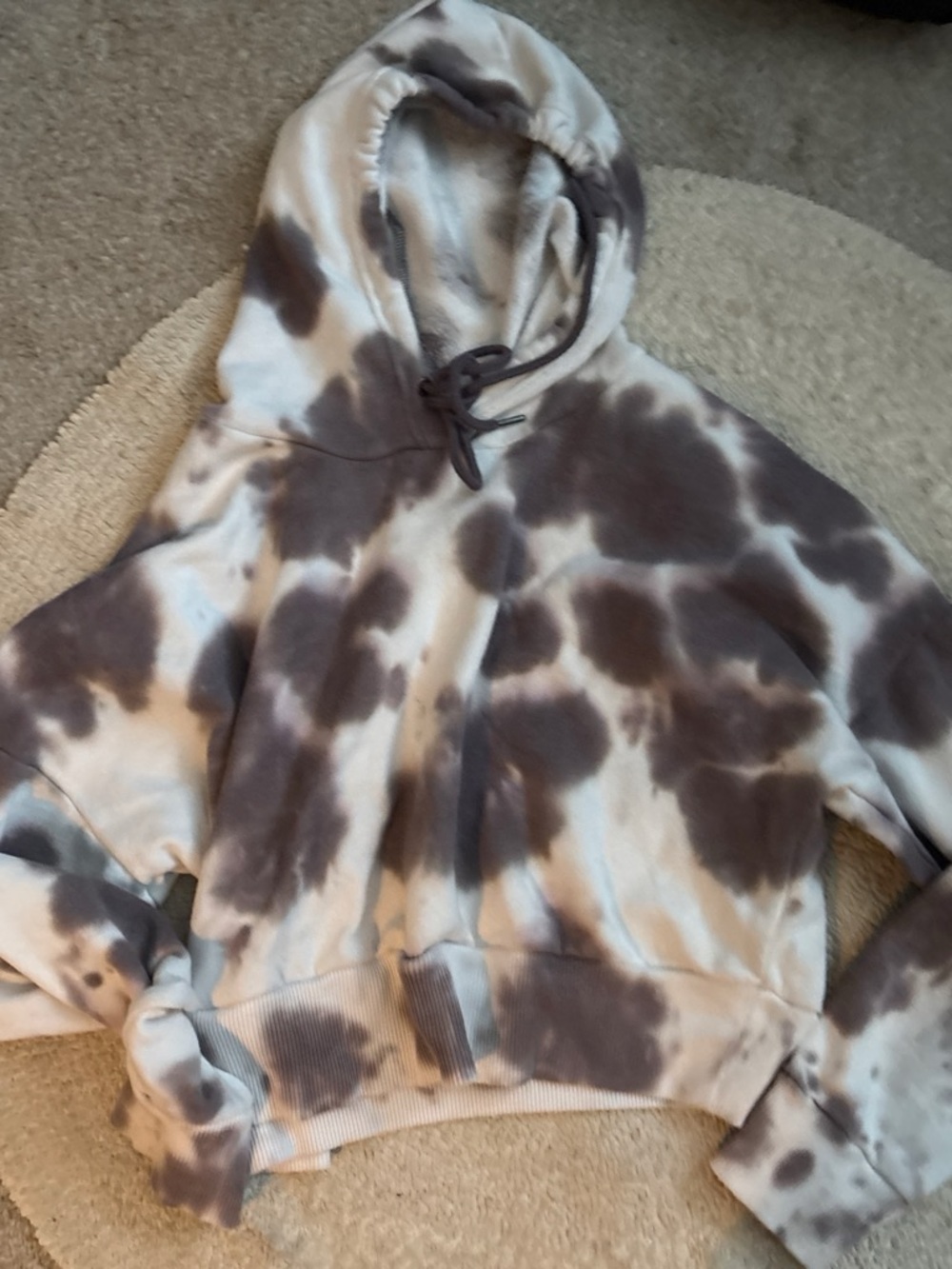 Hoodie in brown and white